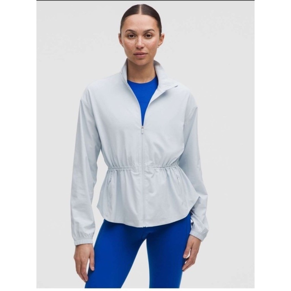 Lululemon || UV-Protective Cinch-Waist Running Jacket in Starch Blue Small